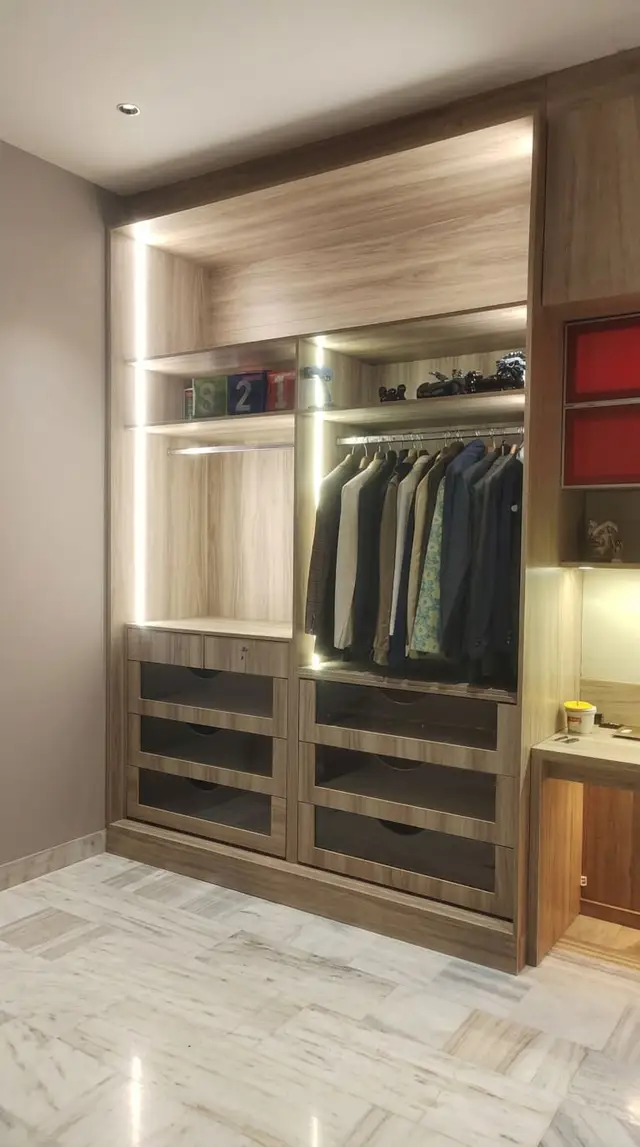 Walk-In Wardrobe (LED) — Smart Furniture